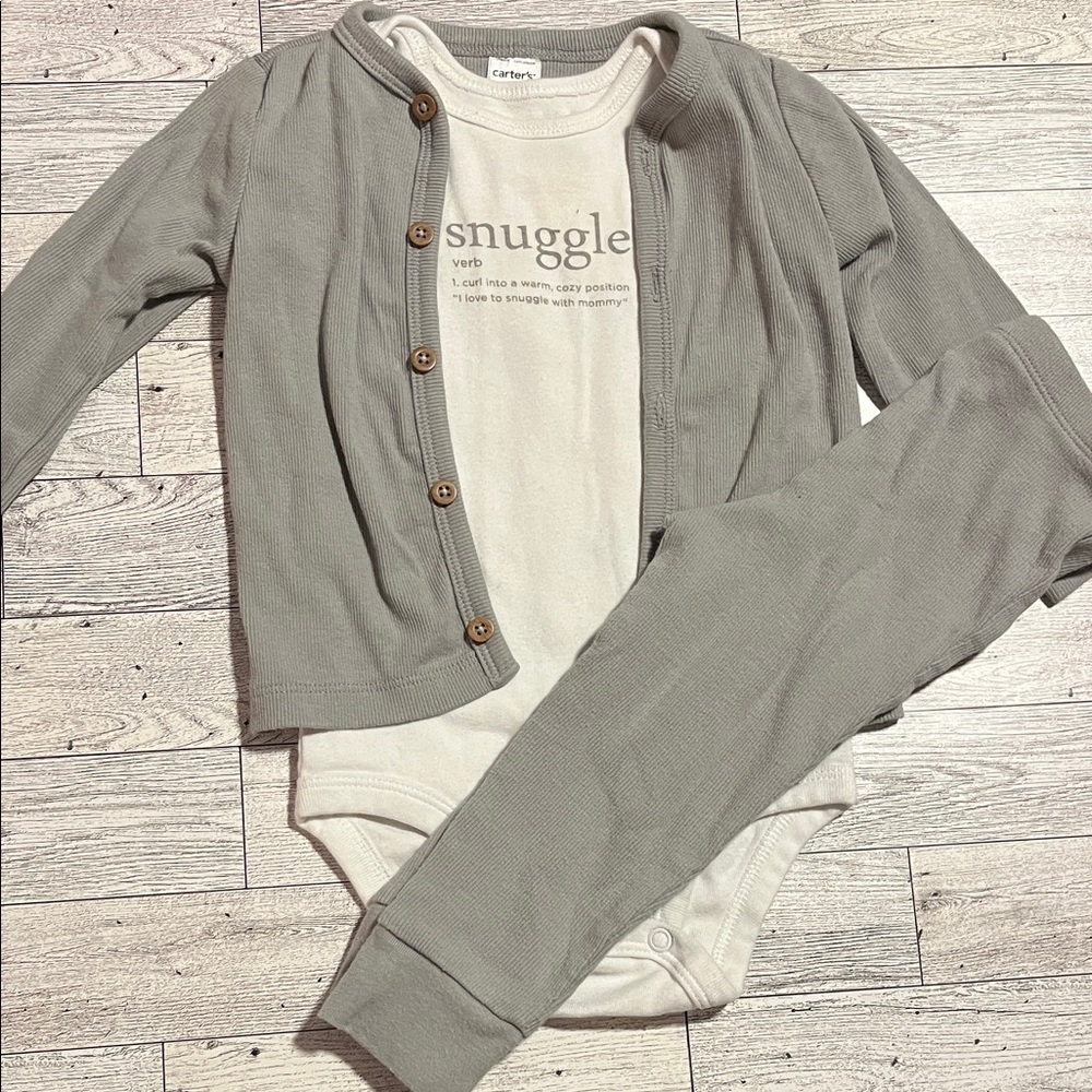 Carter's Neutral 'Snuggle' 3-Piece Set, White and Gray, Size 12 Months.
